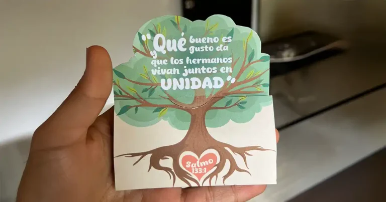 Tarjeta morar juntos en unidad