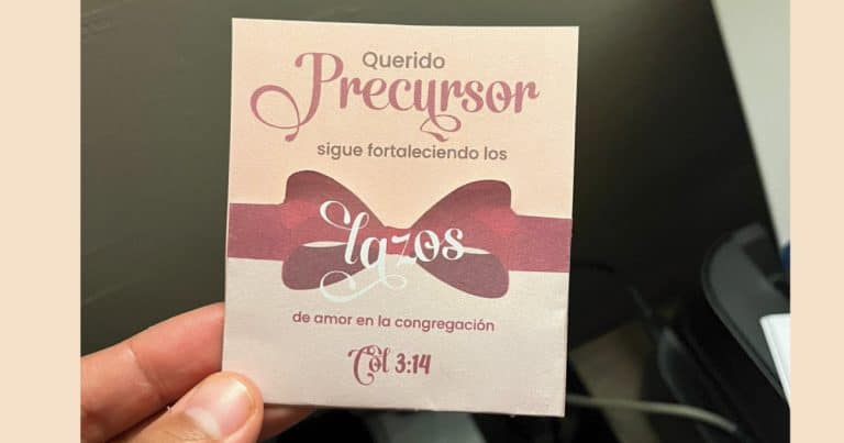 Tarjeta precursor lazos de amor